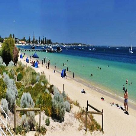 Waikiki Beach Bed And Breakfast Hopeland Εξωτερικό φωτογραφία