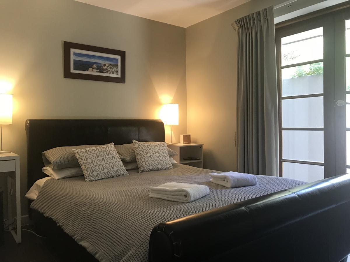 Waikiki Beach Bed And Breakfast Hopeland Εξωτερικό φωτογραφία
